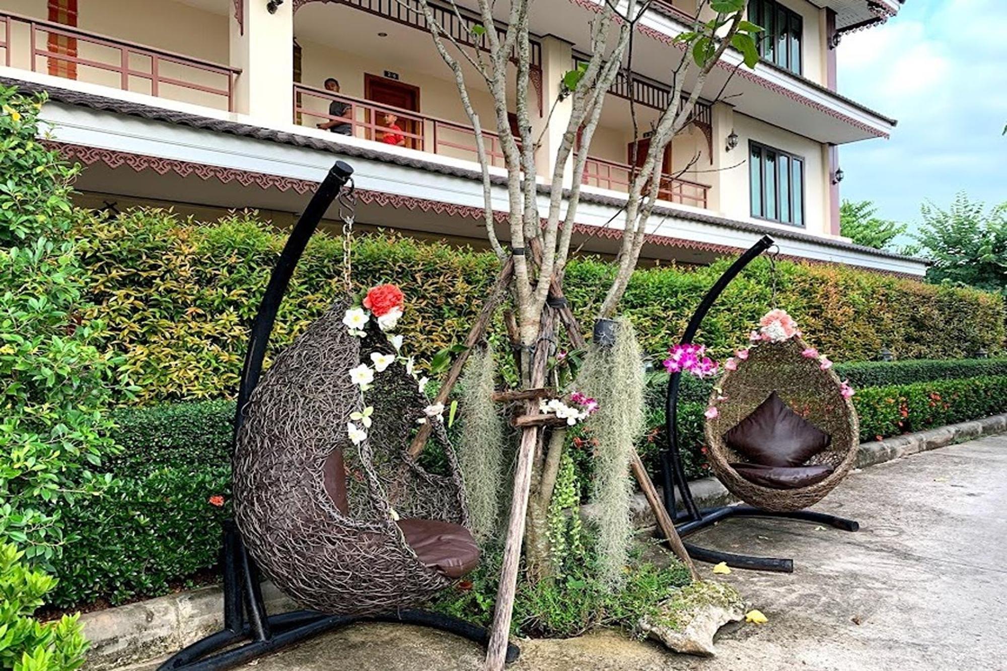 Sawadeelanna Hotel Nan Luaran gambar