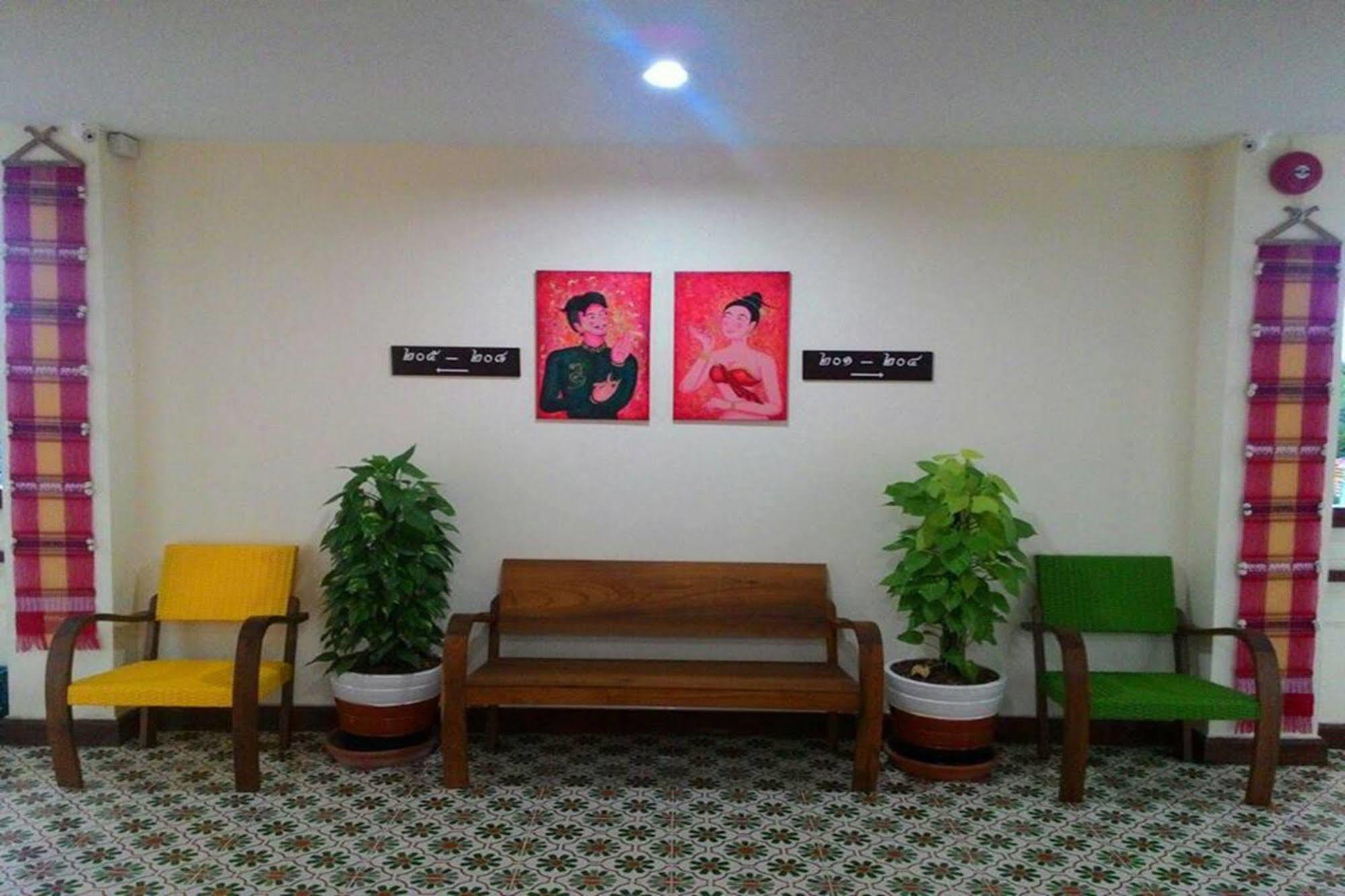 Sawadeelanna Hotel Nan Luaran gambar
