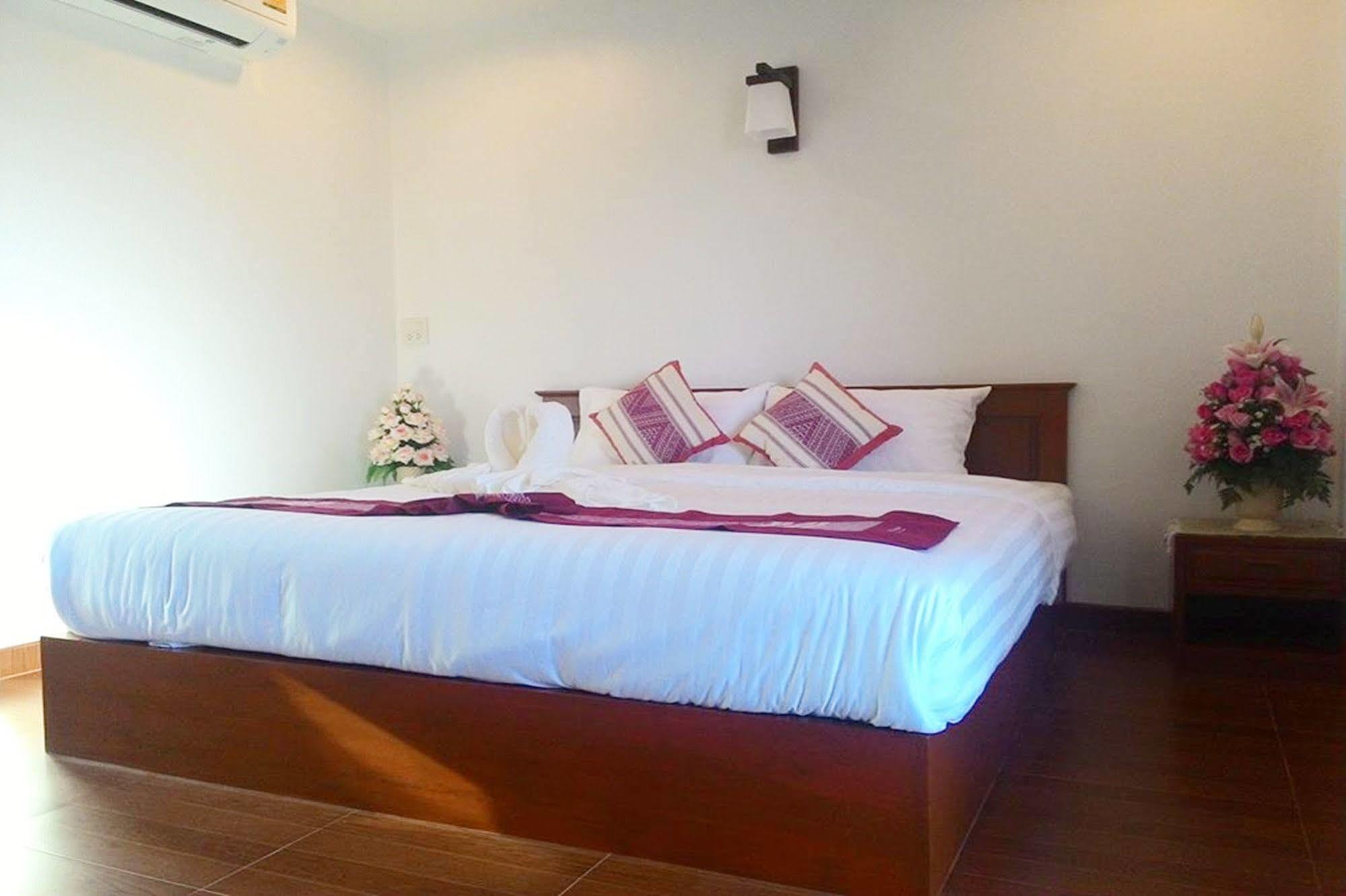 Sawadeelanna Hotel Nan Luaran gambar